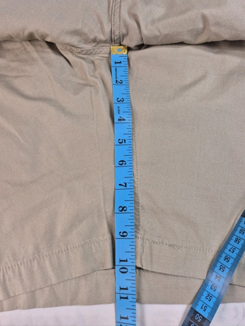 Levi’s Mens Shorts Size 50 Carrier Cargo Shorts Khaki Knee Length Cotton NWT 40 - Picture 5 of 15